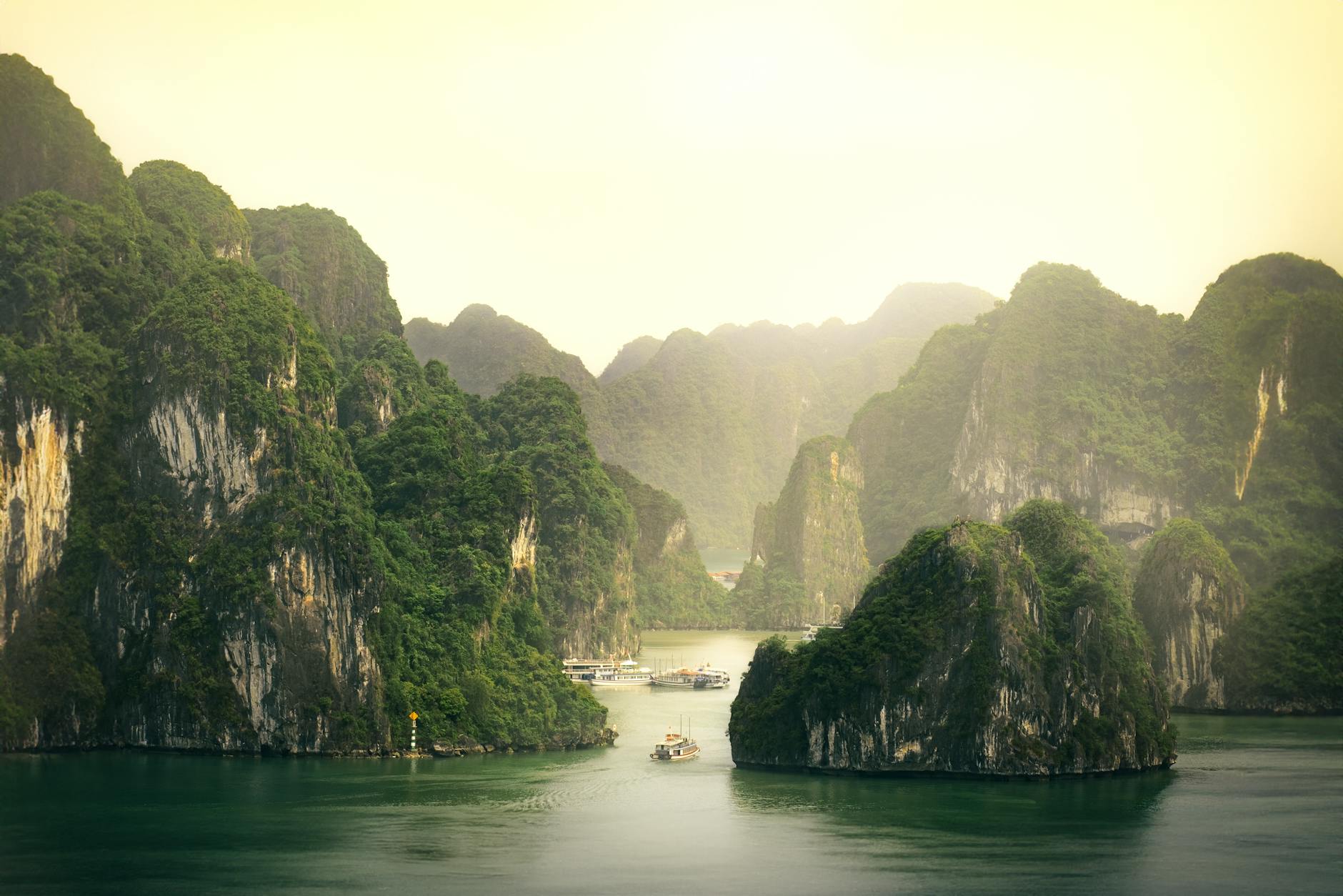 vé xe Hà Nội đi Hạ Long